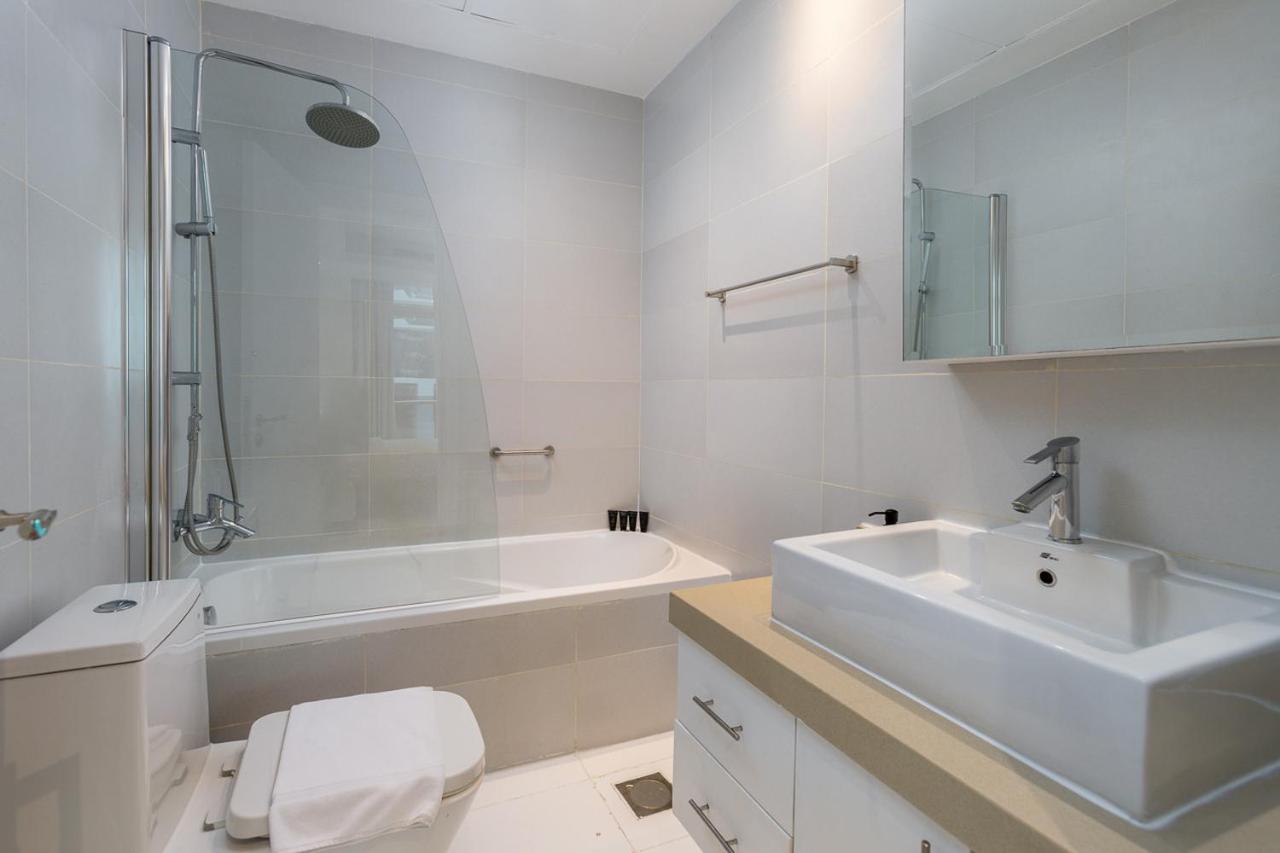 Bright 1BR with Marina Views - Orra Marina - Allsopp & Allsopp - 3