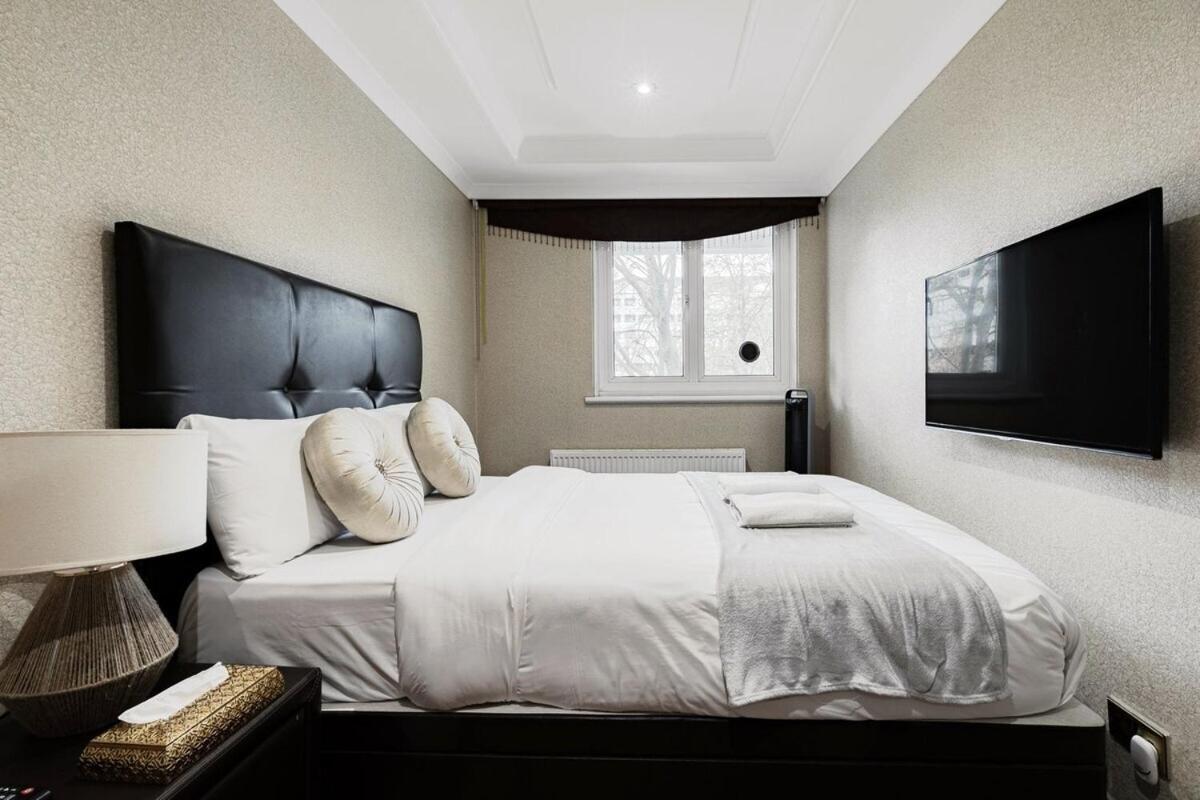 Chic 3BDR in Prime Central Location - 2