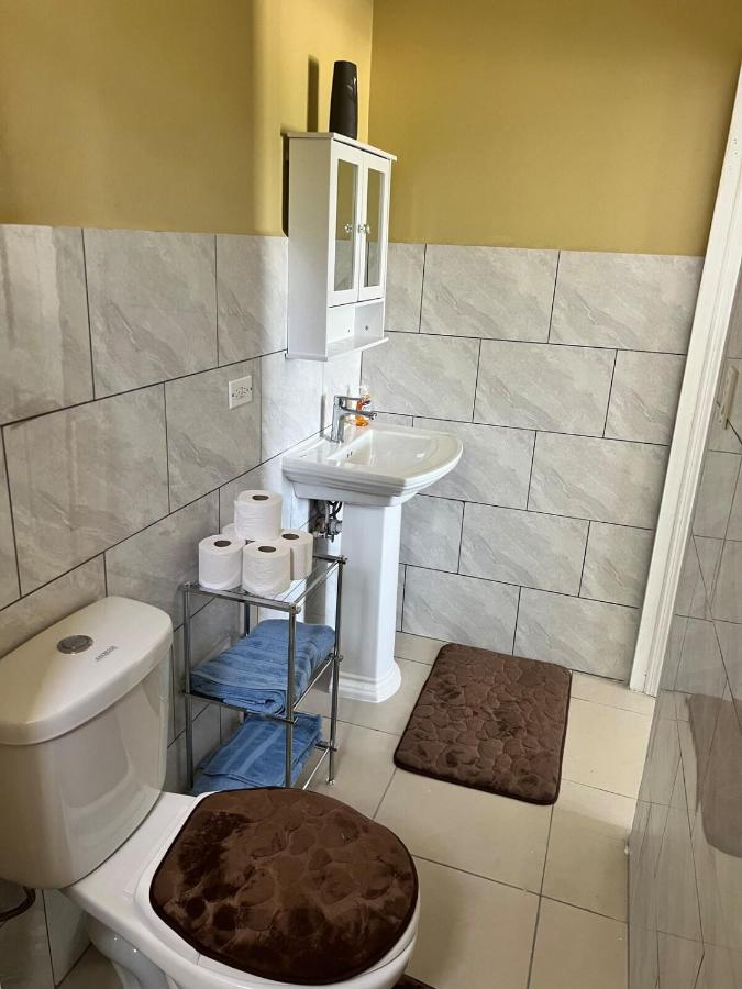 Cozy Retreat With Stunning View - 2