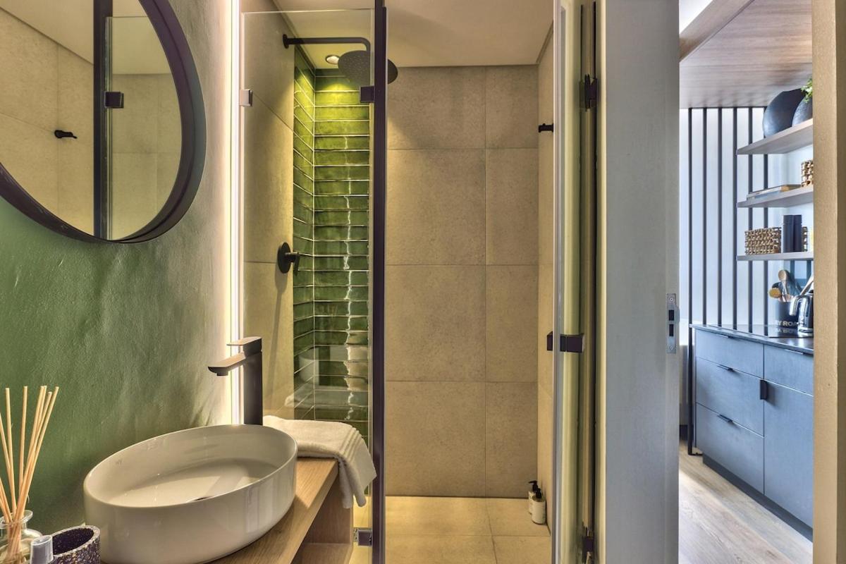 Gorgeous Designer Hideaway w Views at The Harri - 2