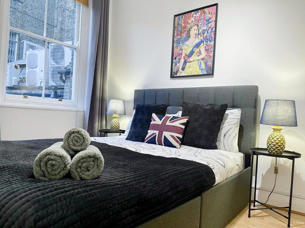 Cosy Hackney Apt with Washer, Dryer, Wi-Fi near Shoreditch, Hoxton & Old St by Staylio - 2