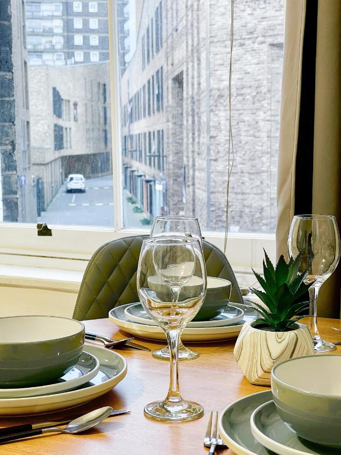 Cosy Hackney Apt with Washer, Dryer, Wi-Fi near Shoreditch, Hoxton & Old St by Staylio - 5