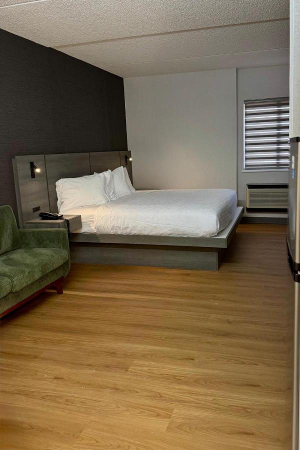 The Wexford Hotel — photo 11