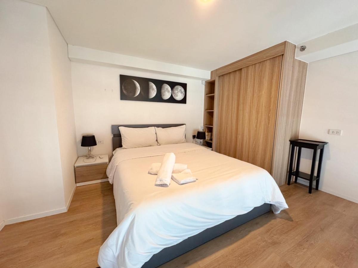 BTS onnut loft quiet room Netflix Rooftop bar - 5