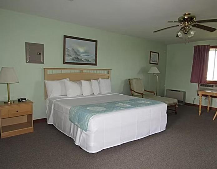 Blue Sea Motor Inn — photo 2