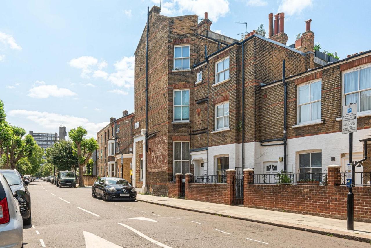 Super 2BD Maisonette in Queens Park, Maida Vale
