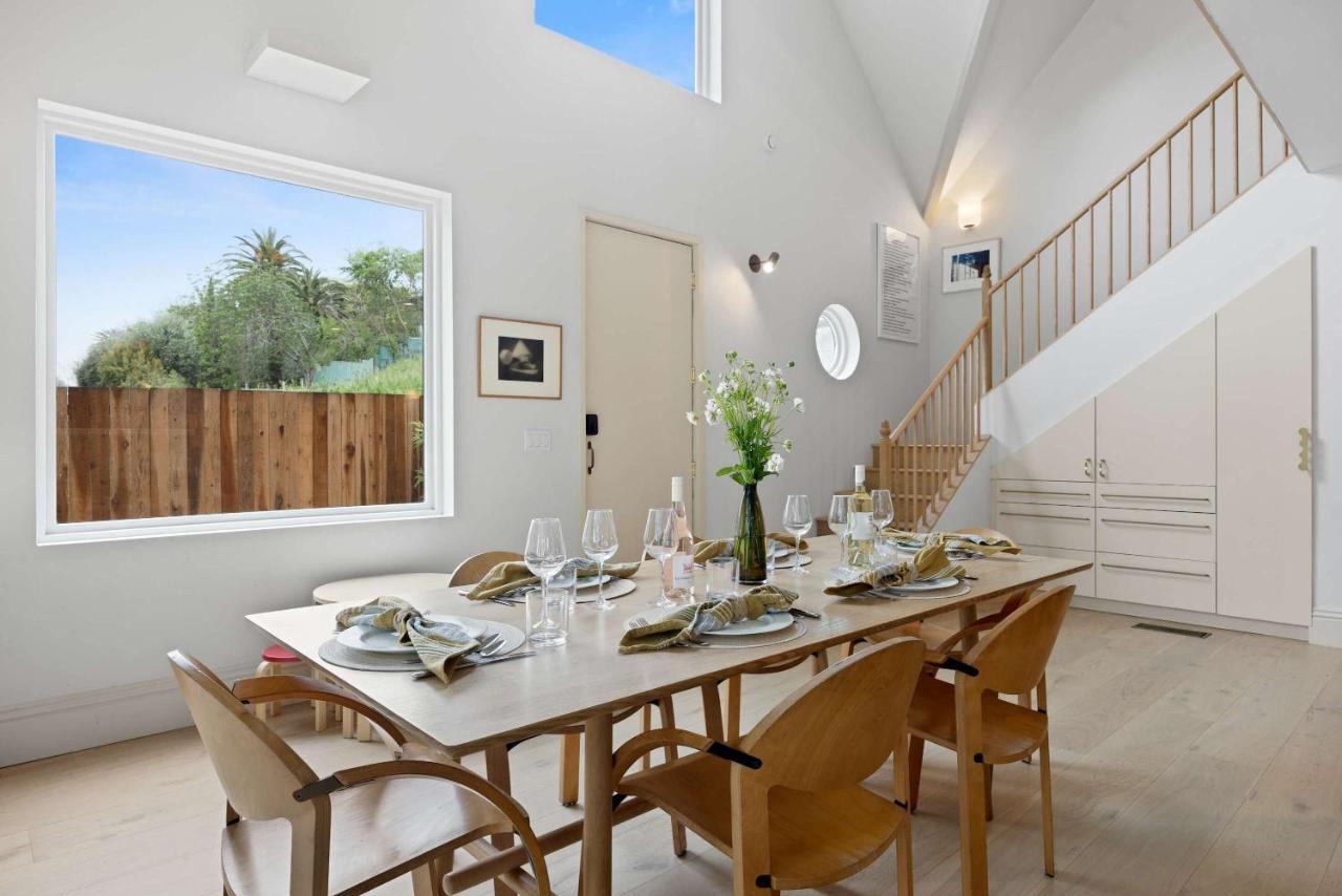 New Listing Hillside Villa by Colby & Conrad - 4