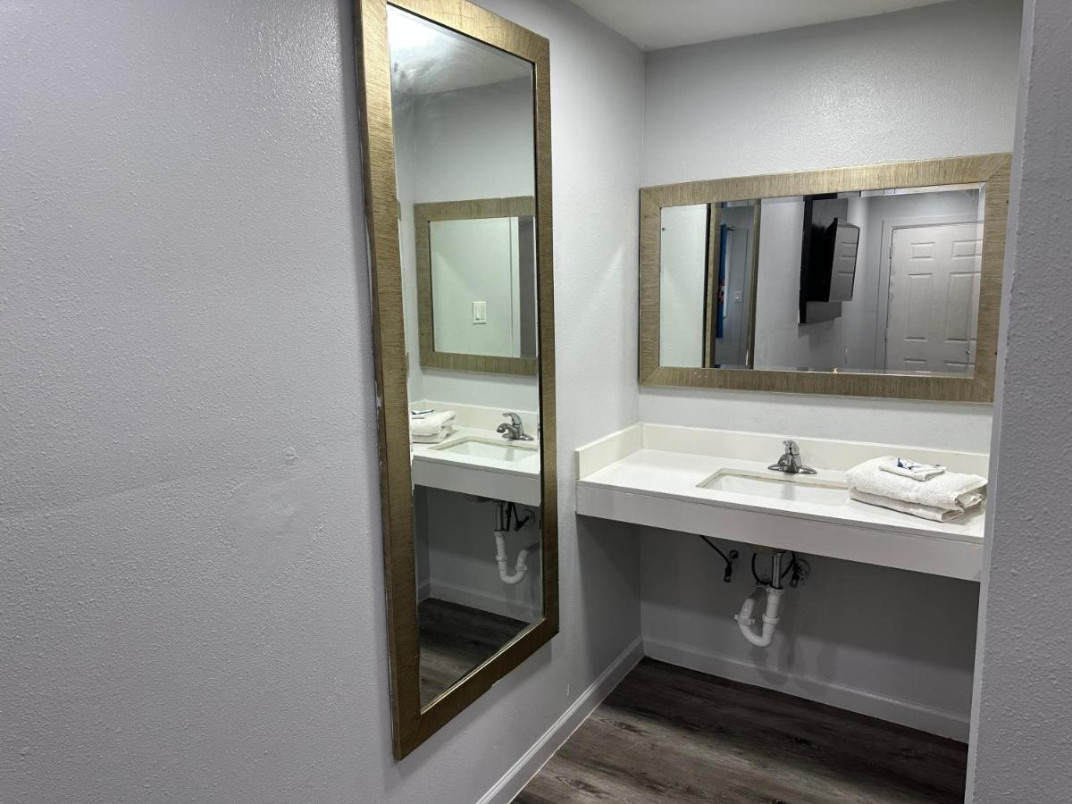 Aloha Motel — photo 3
