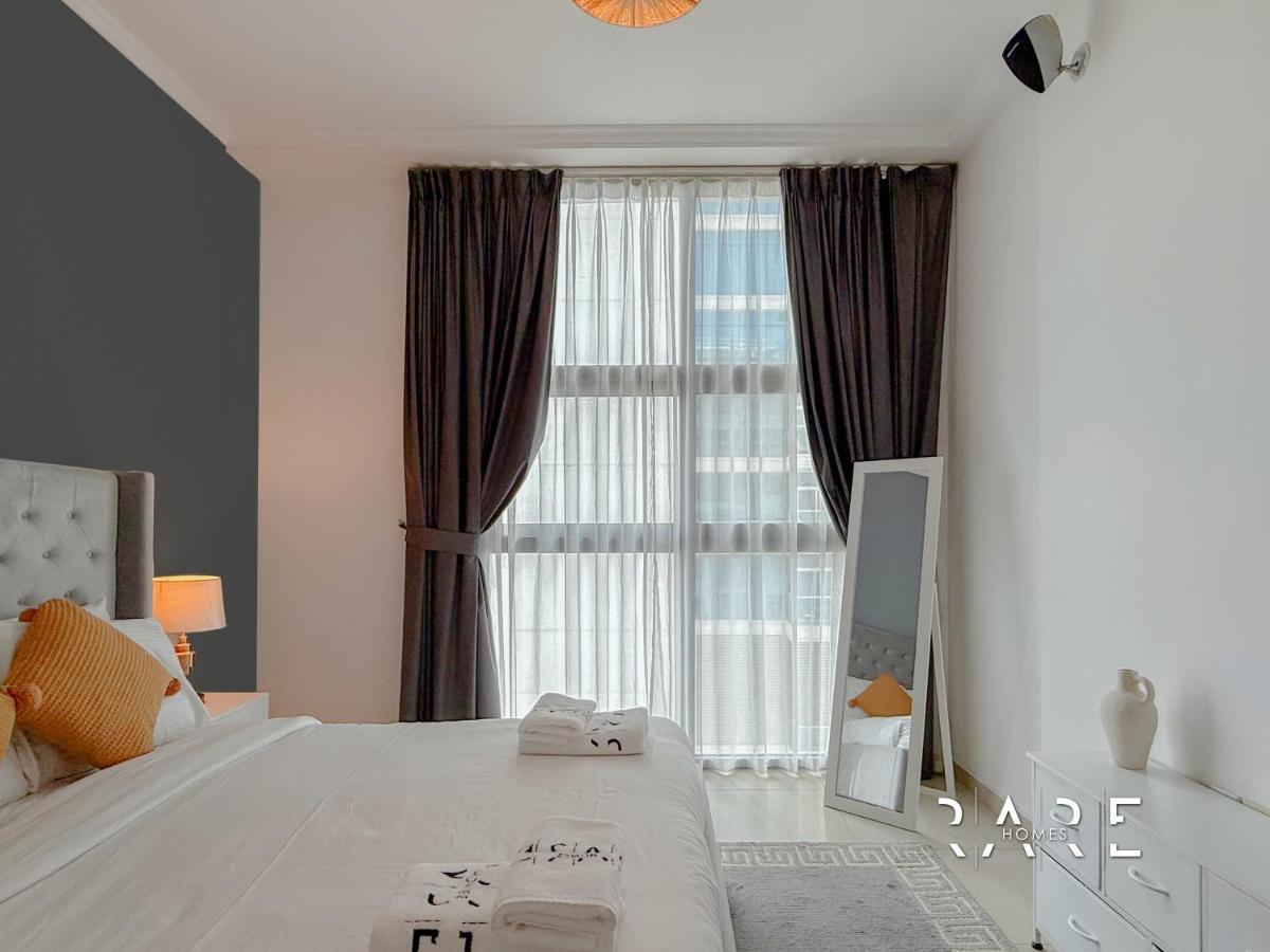 Rare Holiday Homes - Near Madame Tussauds - DEC Tower 1 - Dubai Marina - R2008 - 2