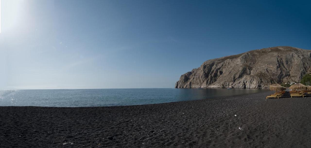 Beach: Santorini Crystal Blue Boutique Hotel