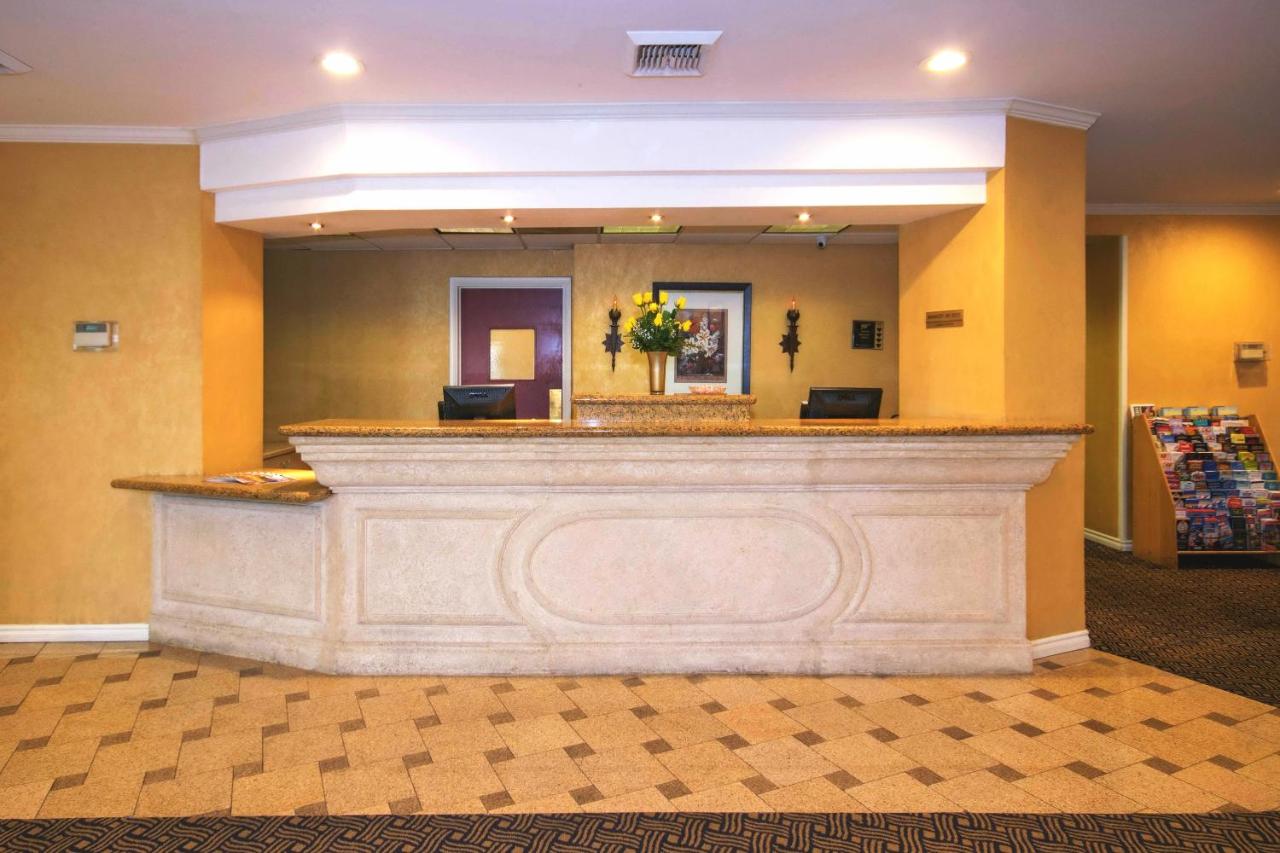 Oakland Airport Executive Hotel — photo 11