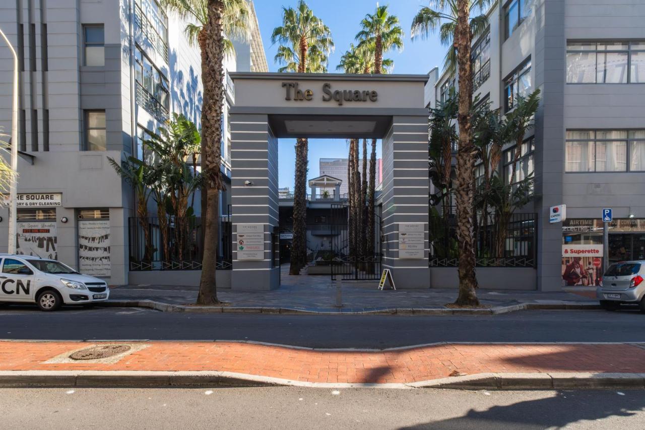 Cape Town Studio - Table Mountain Views, Gym, Free Parking, Free WiFi - 3