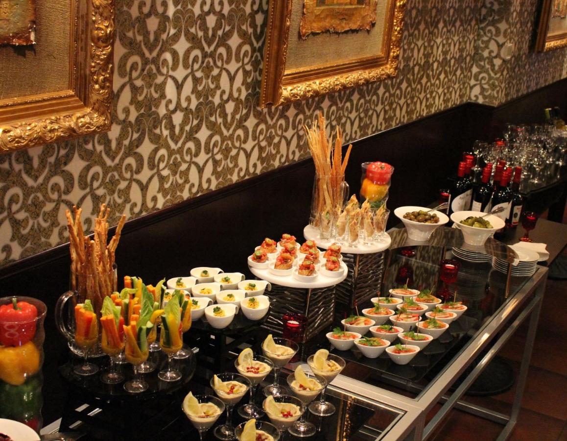 Carlton Tower Hotel photo