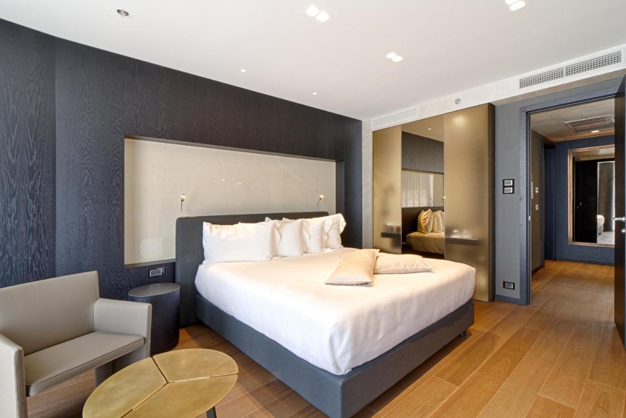 Maritim Hotel Plaza Tirana photo