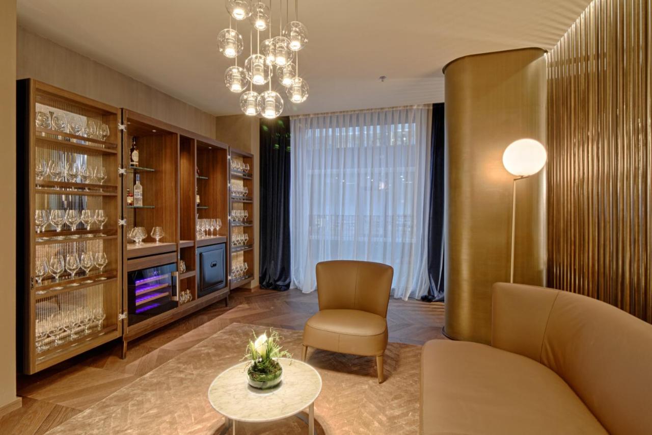 Maritim Hotel Plaza Tirana photo
