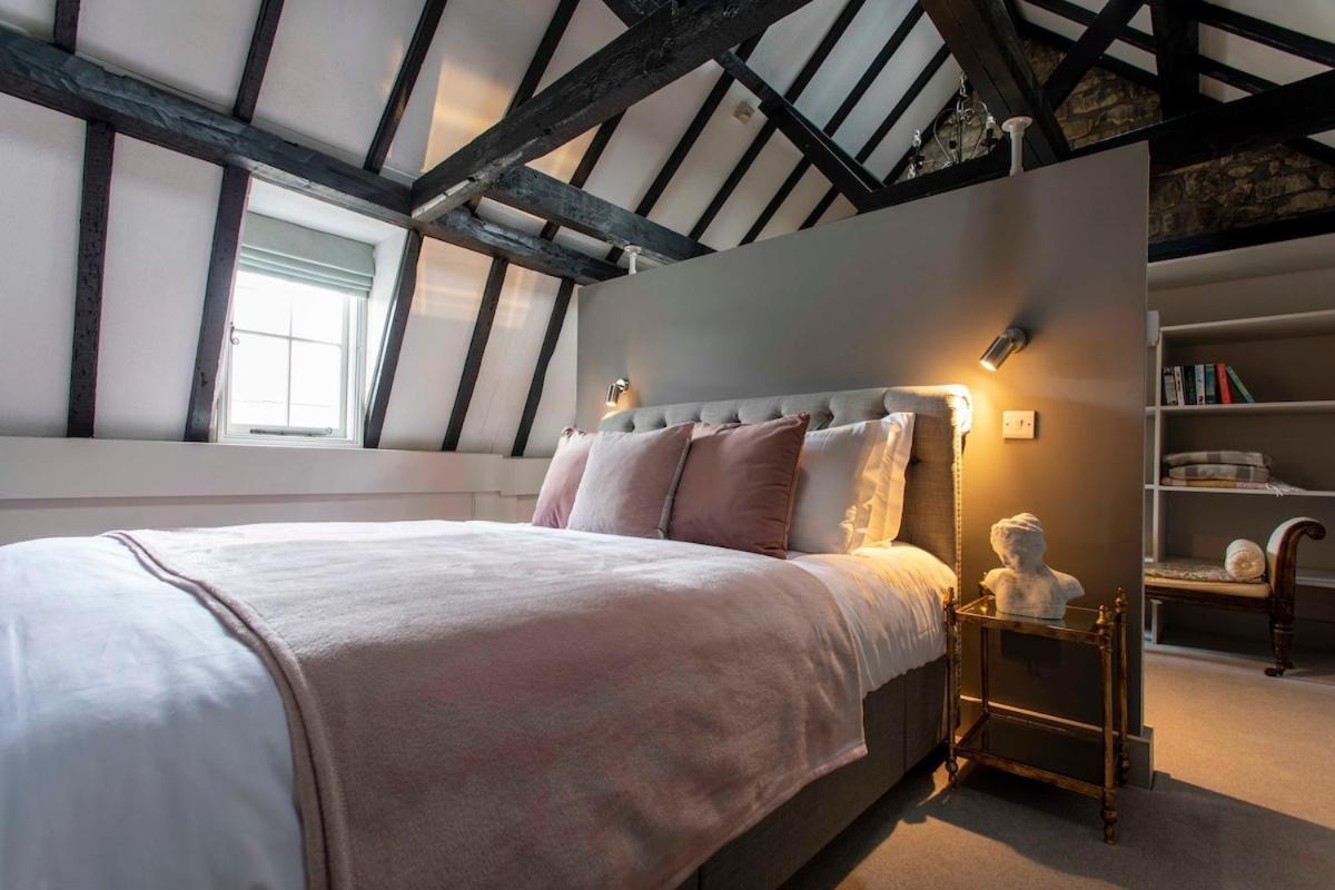 Pierrepont House - 3