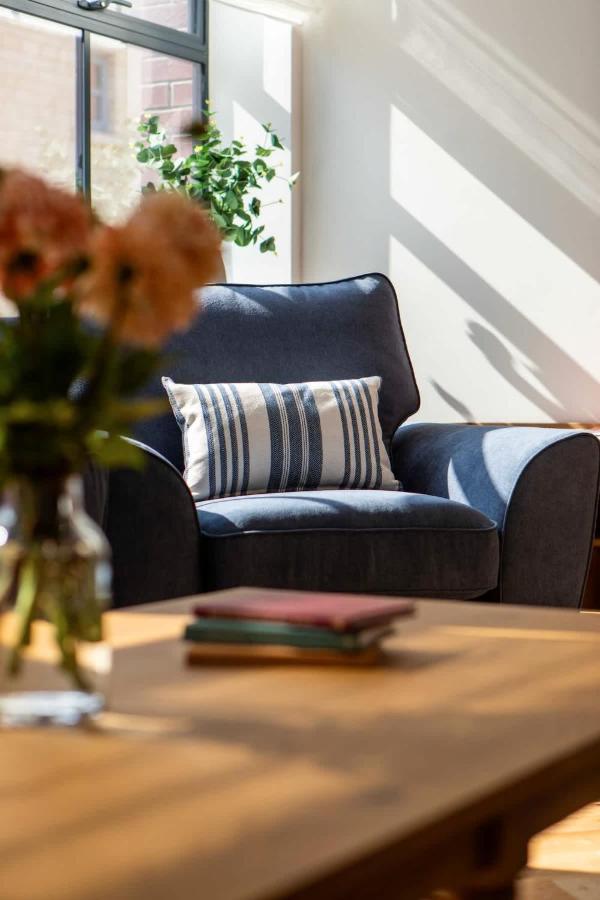 Bright open plan living - Bath - Free Parking - 3