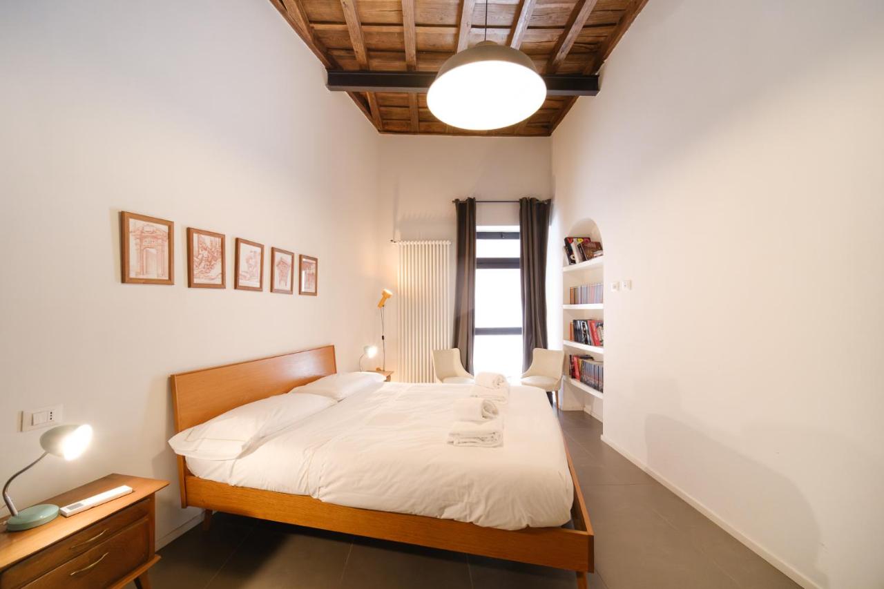 Golden House BuddyRent - 2