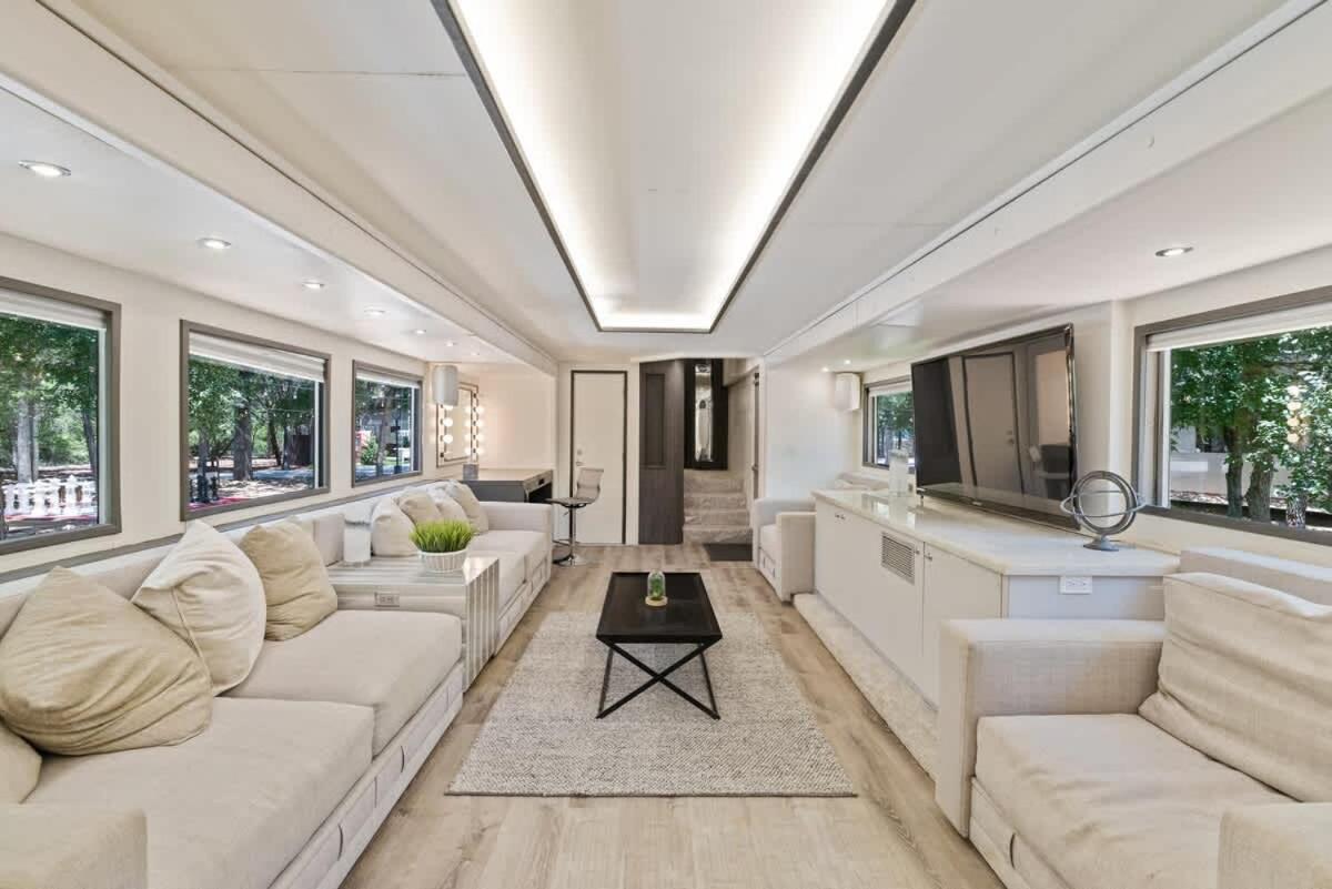 Studio 7744 Ranch Austin Venue and Rentals - 3