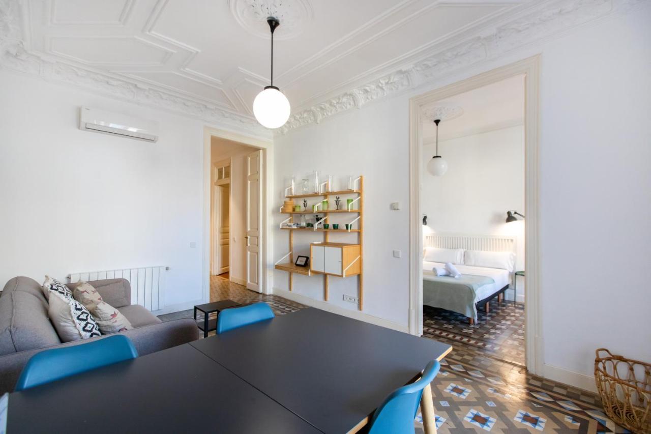 eg21- MODERNIST AND ELEGANT APARTMENT IN BCN CITY CENTER - 2