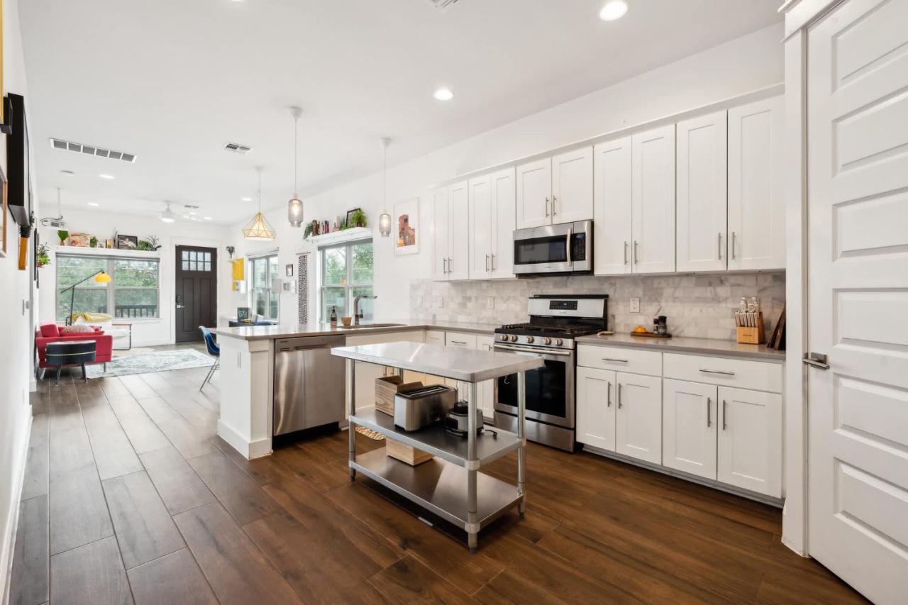 Chic 3 BDR for 5 Minutes From Downtown Austin - 3