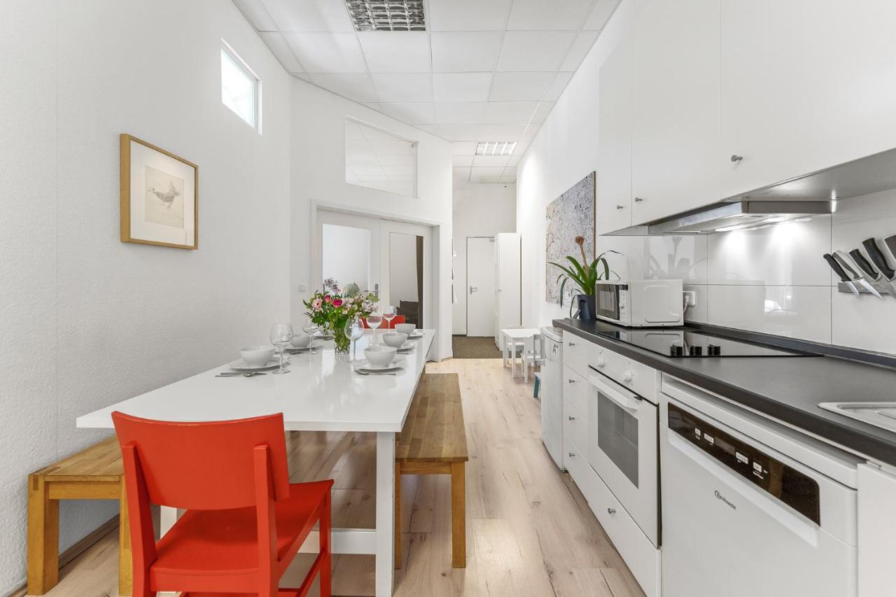 Holiday 33 Apartments ABCD Alexanderplatz - 4