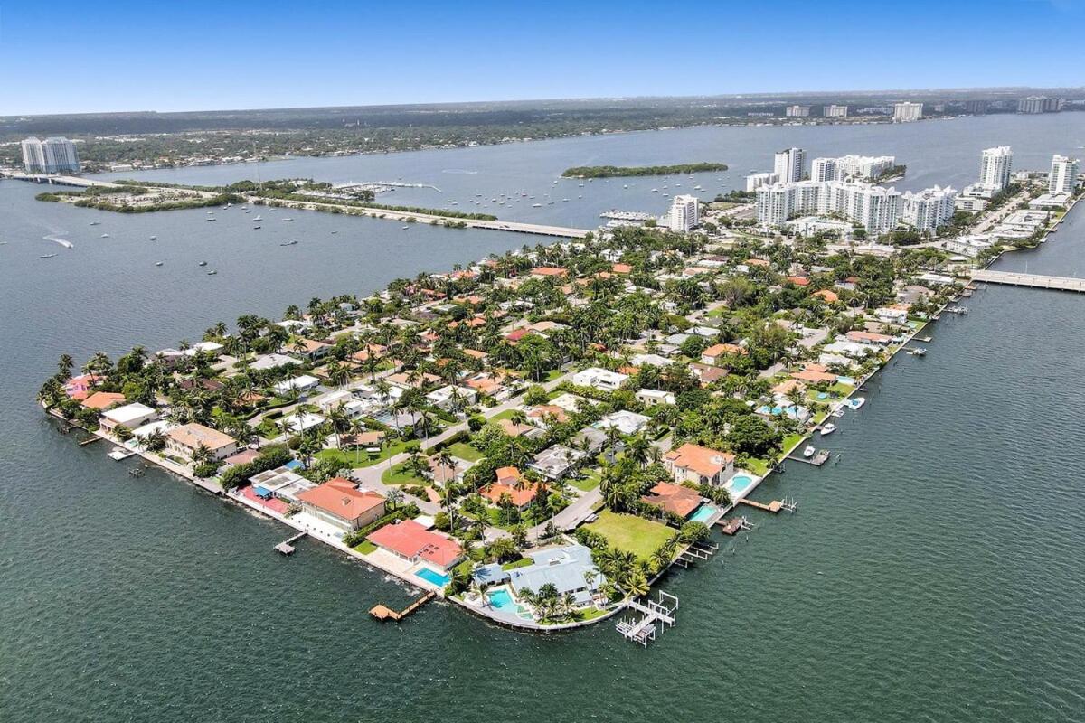 Gated Island Home with Pool & Beaches nearby - 3