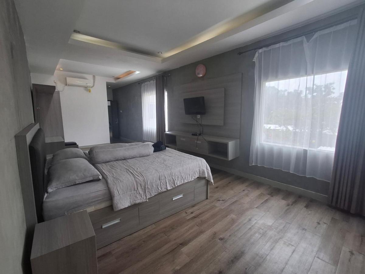 Queen Villa Jimbaran By Novita - 2