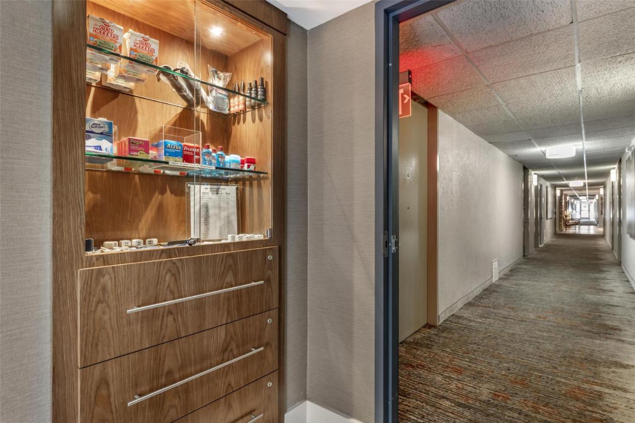 Best Western Plus North Miami-Bal Harbour - 3