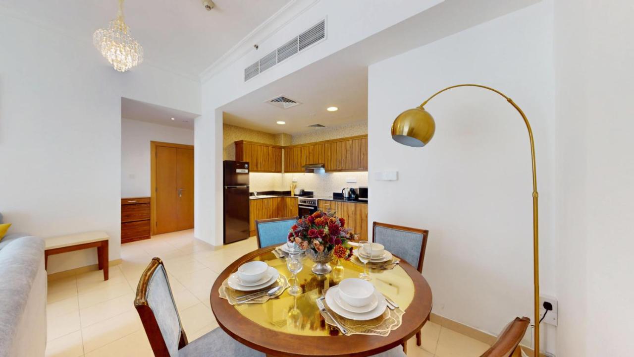 Vacationer Holiday Homes I Premium 1 Bedroom I Canal View I Business Bay I Free Gym, Pool, Parking & Wi-Fi - 5