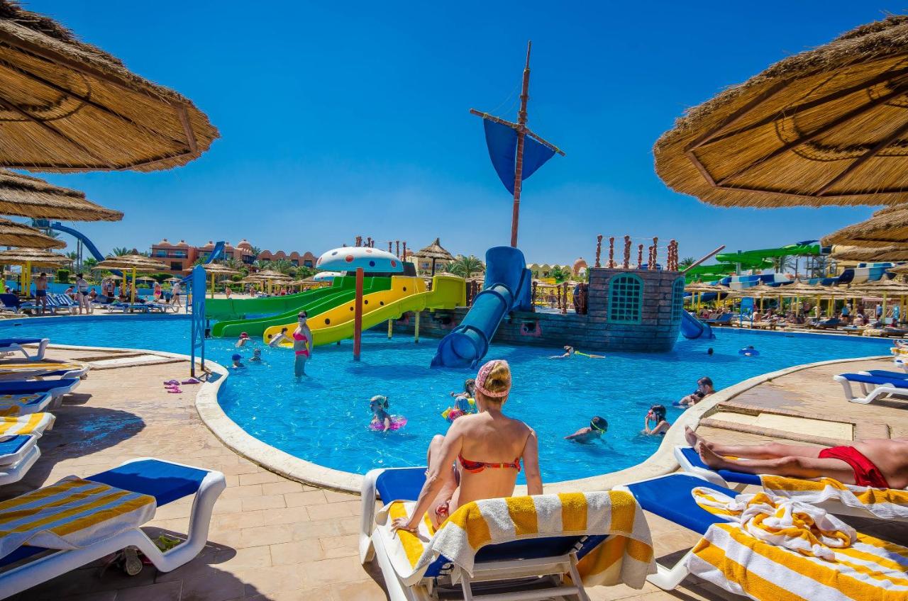 Park wodny: Titanic Beach - Families and Couples only
