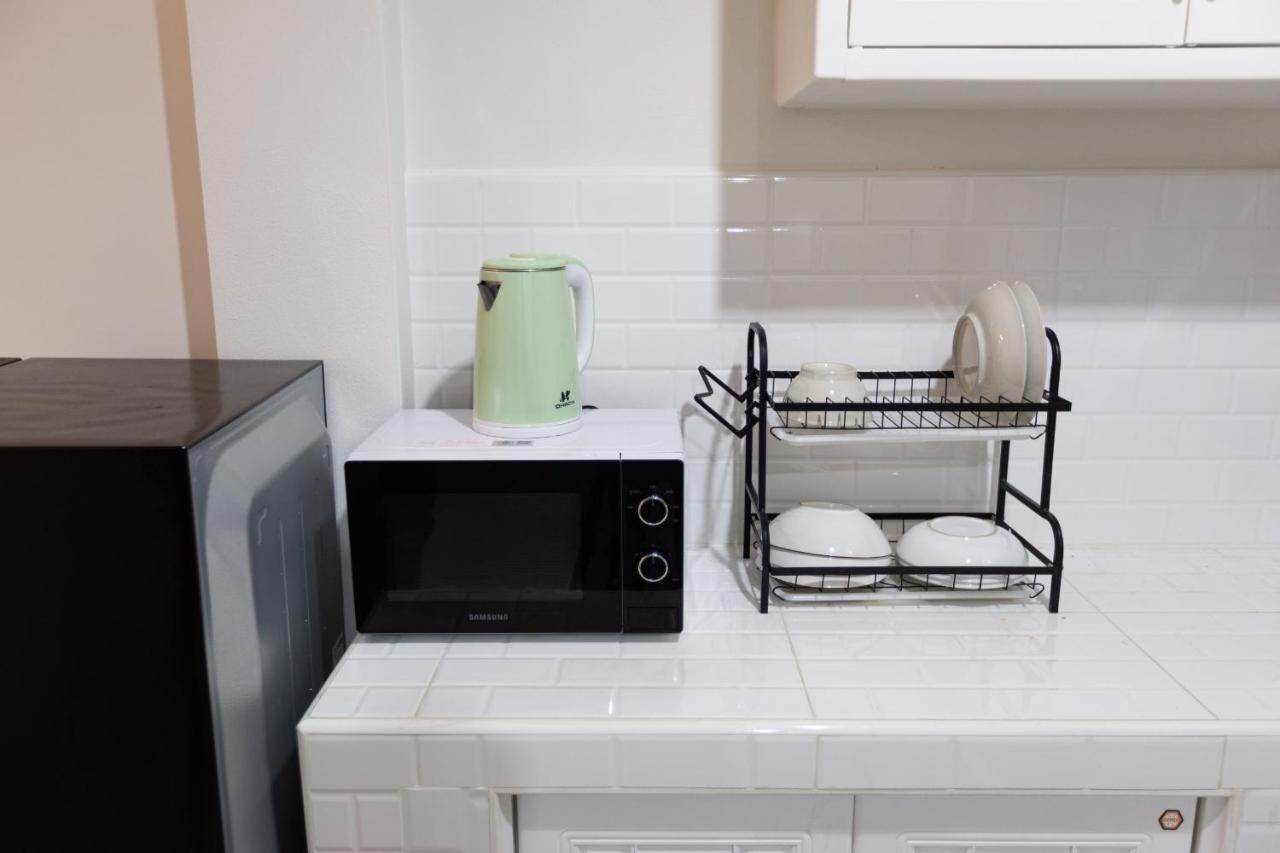 Ease at Sathorn Hostel and Coworking Space - 3