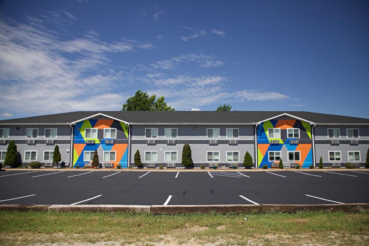 Express Inn Parsons — photo 23