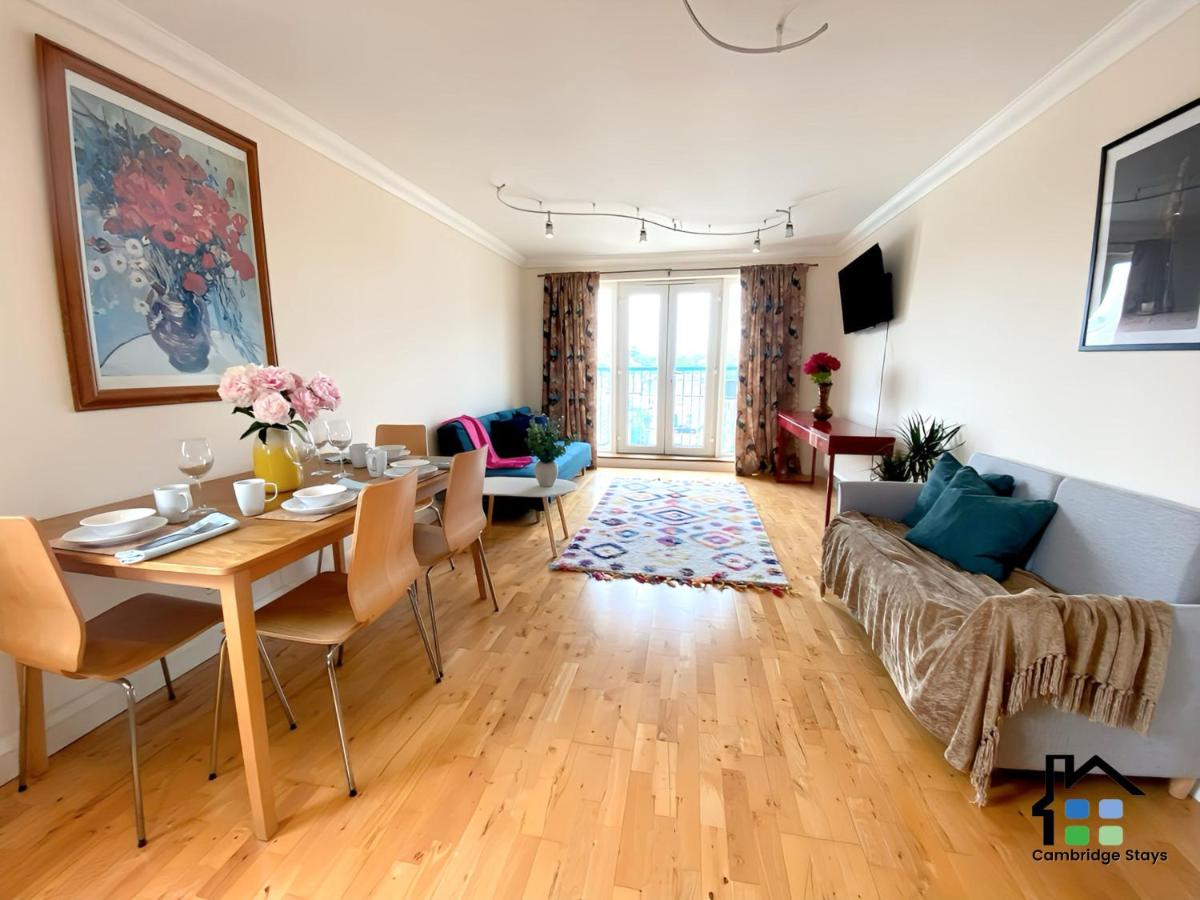 CB Stays - 2 Bedroom & 2 Toilet Flat - Near Mills Road and Train Station with Parking - 4