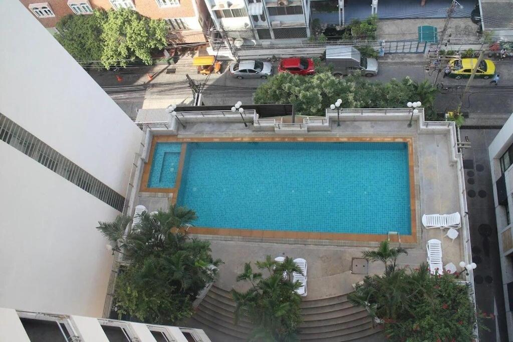 Modern 2 Bed Executive Unit - 5min to Nana BTS - 3