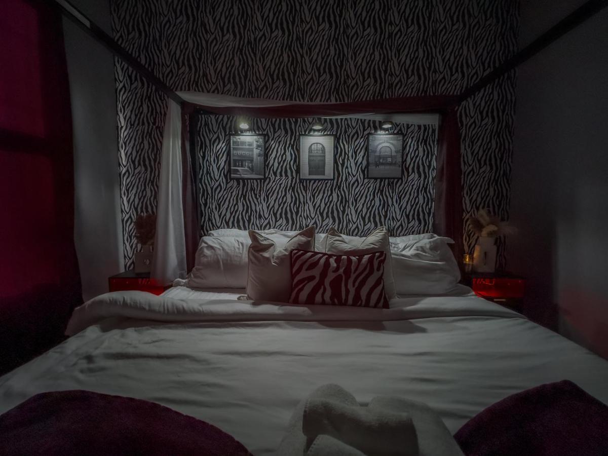 Stylish Secret, 1 FREE Parking, Sleeps 8, Walk to train and Red Bull Arena, 20 Percent OFF - 2