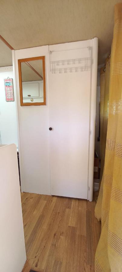 Pauls caravan for 4 - See the horses from your bed - 5