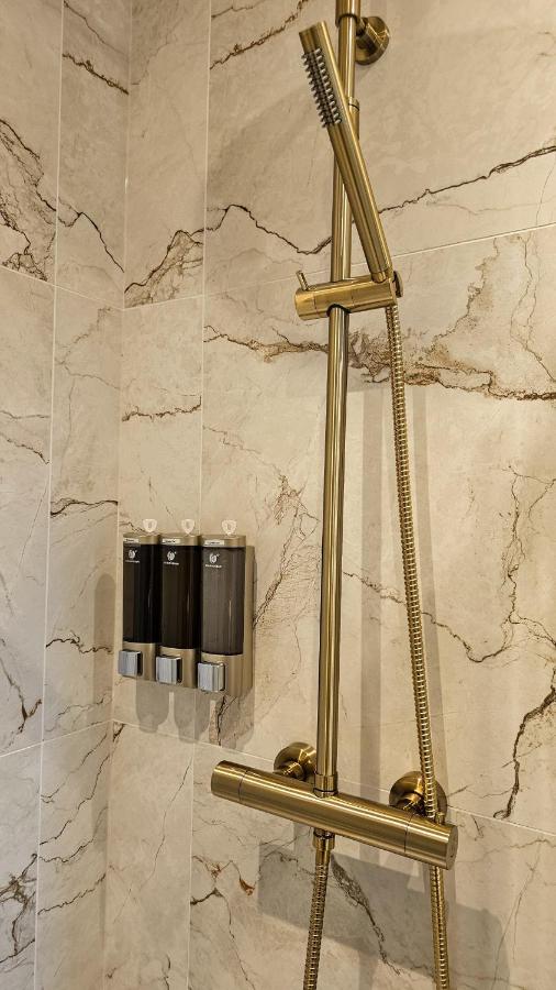 Paris Pantheon Arev Dans le quartier de Emily in Paris 75005 - 3