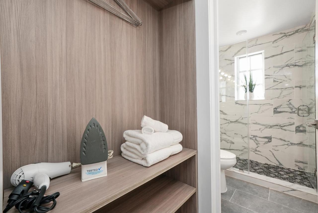 Chesterfield Hotel & Suites - 3