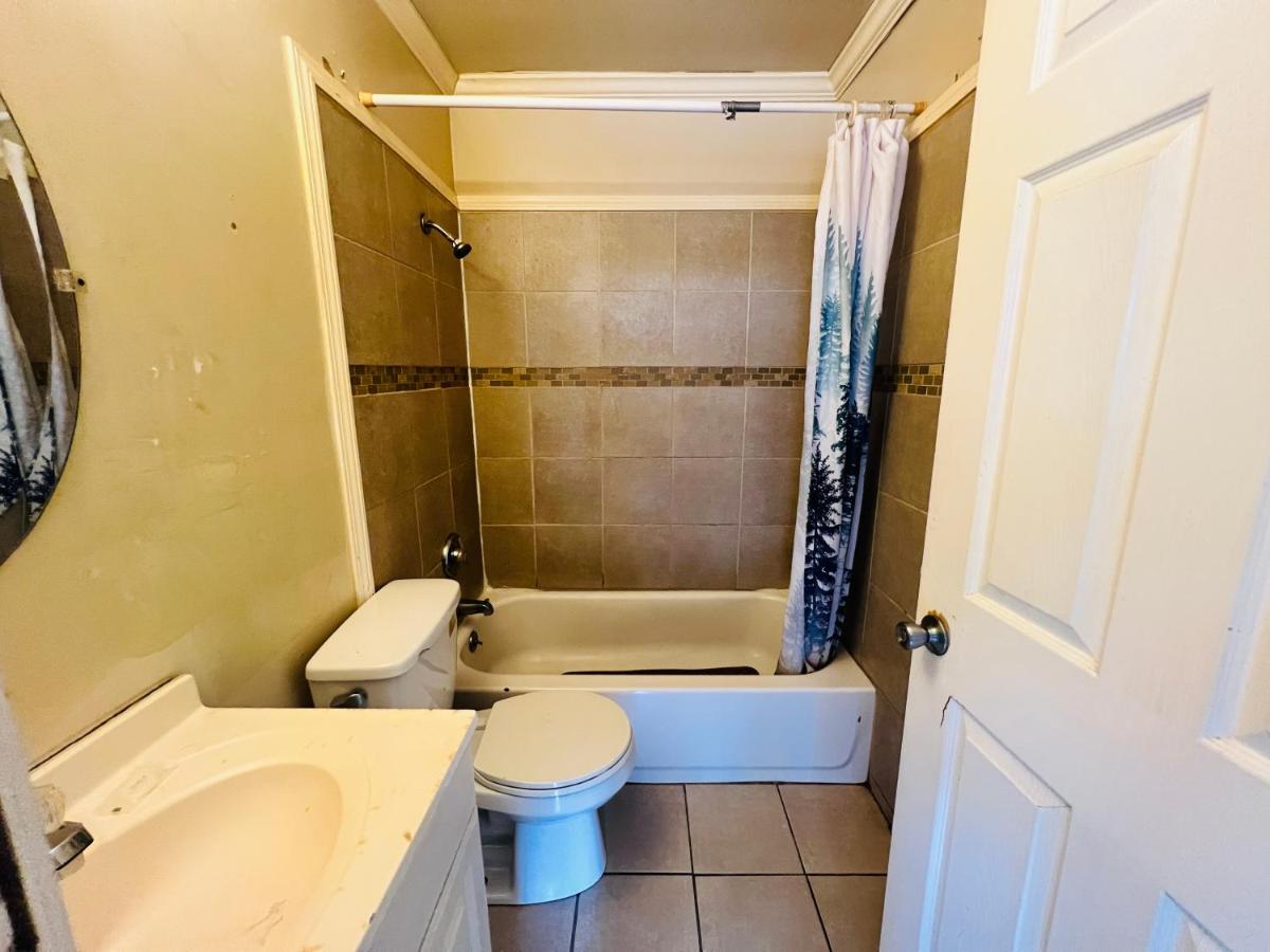 Crank's Motel — photo 17