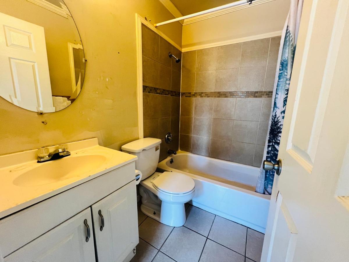 Crank's Motel — photo 15