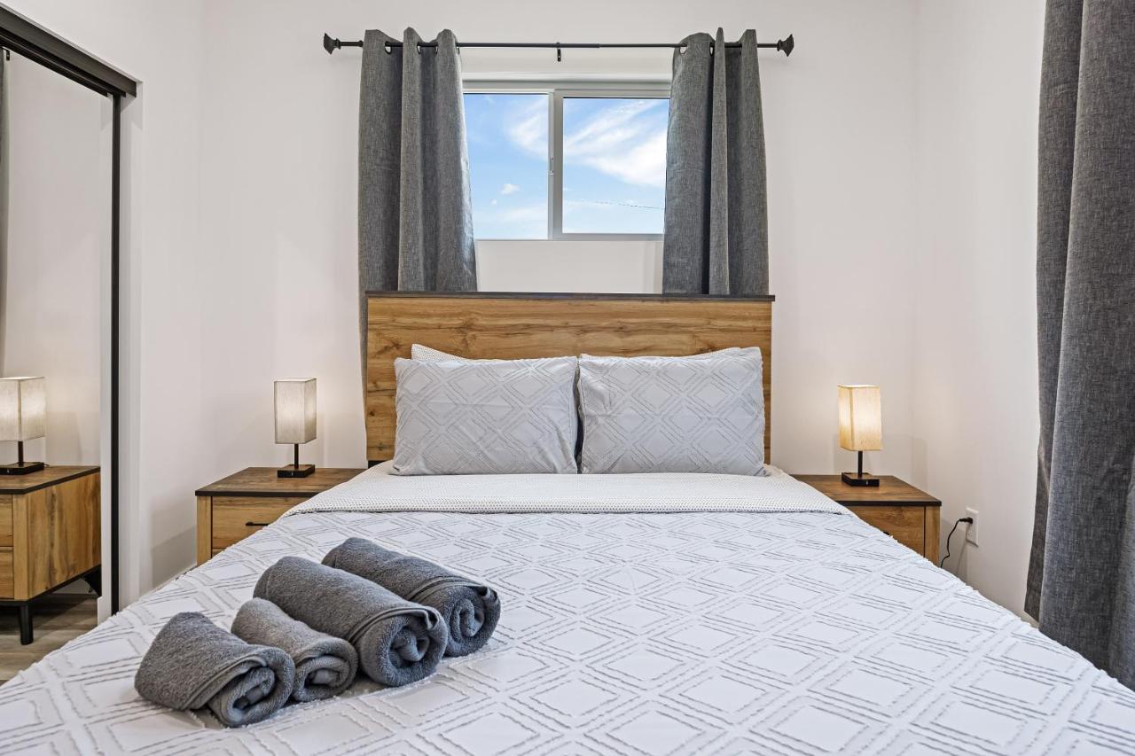 Contemporary Retreat Hollywood & DTLA