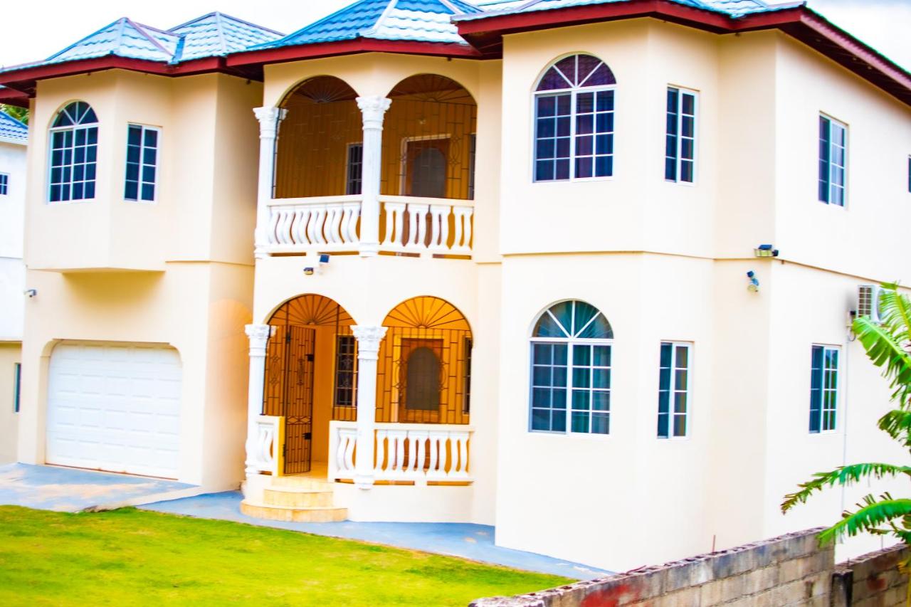 Comfortable 1 bedroom with bath - 5