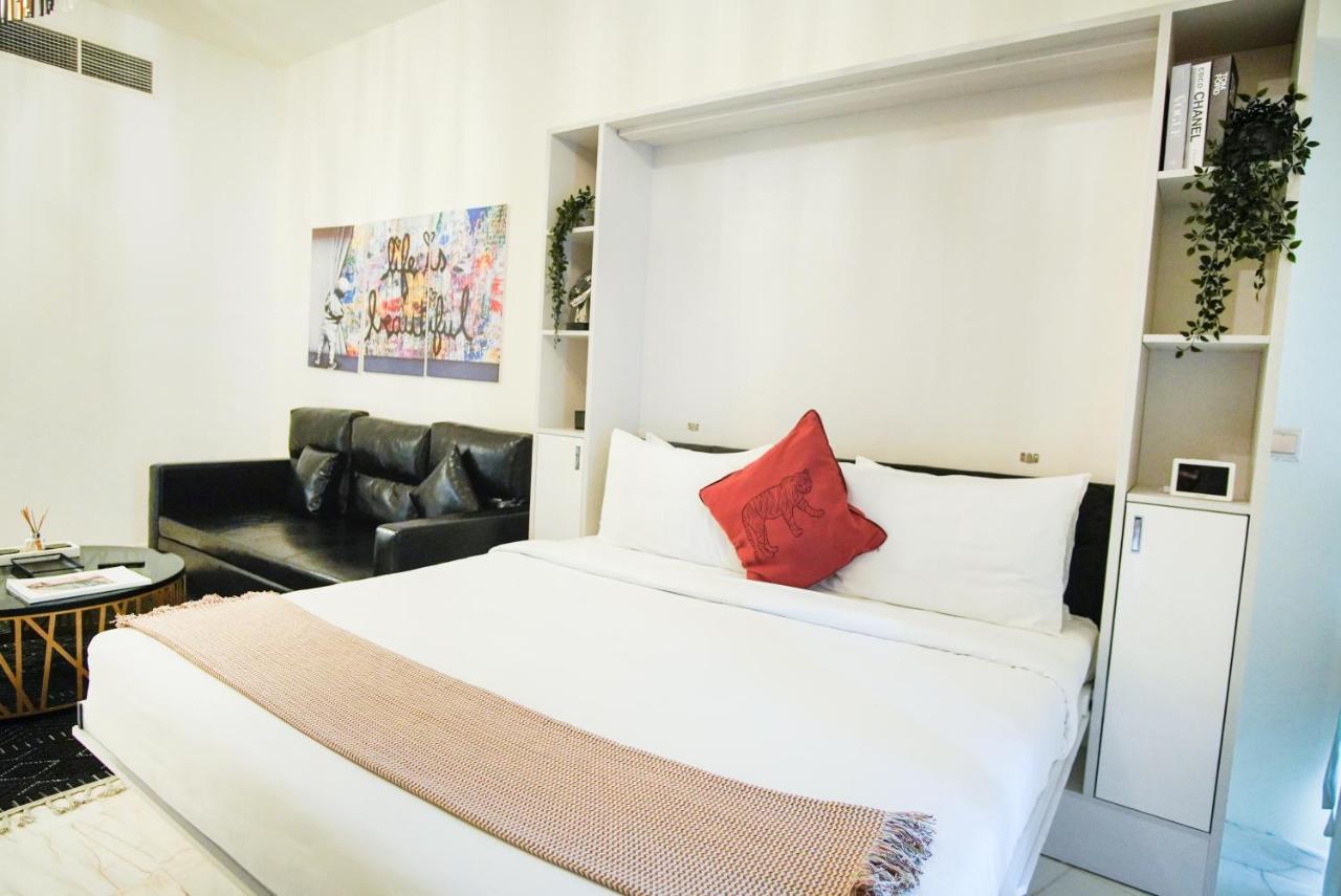 Luxury Studio Bayz By Danube Business Bay Marasi Drive Dubai - 2