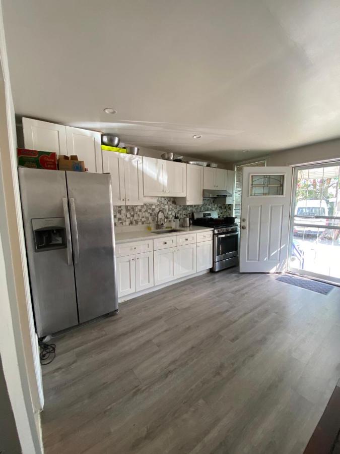 C Jay Homes 6 minutes Walk to Journal square - 4