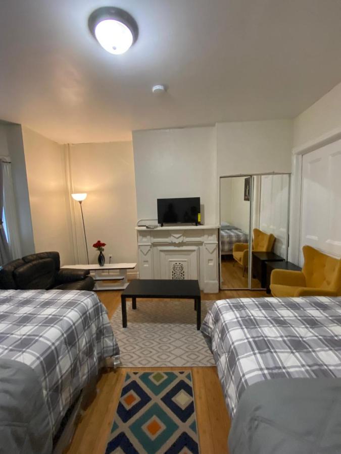 C Jay Homes 6 minutes Walk to Journal square - 2