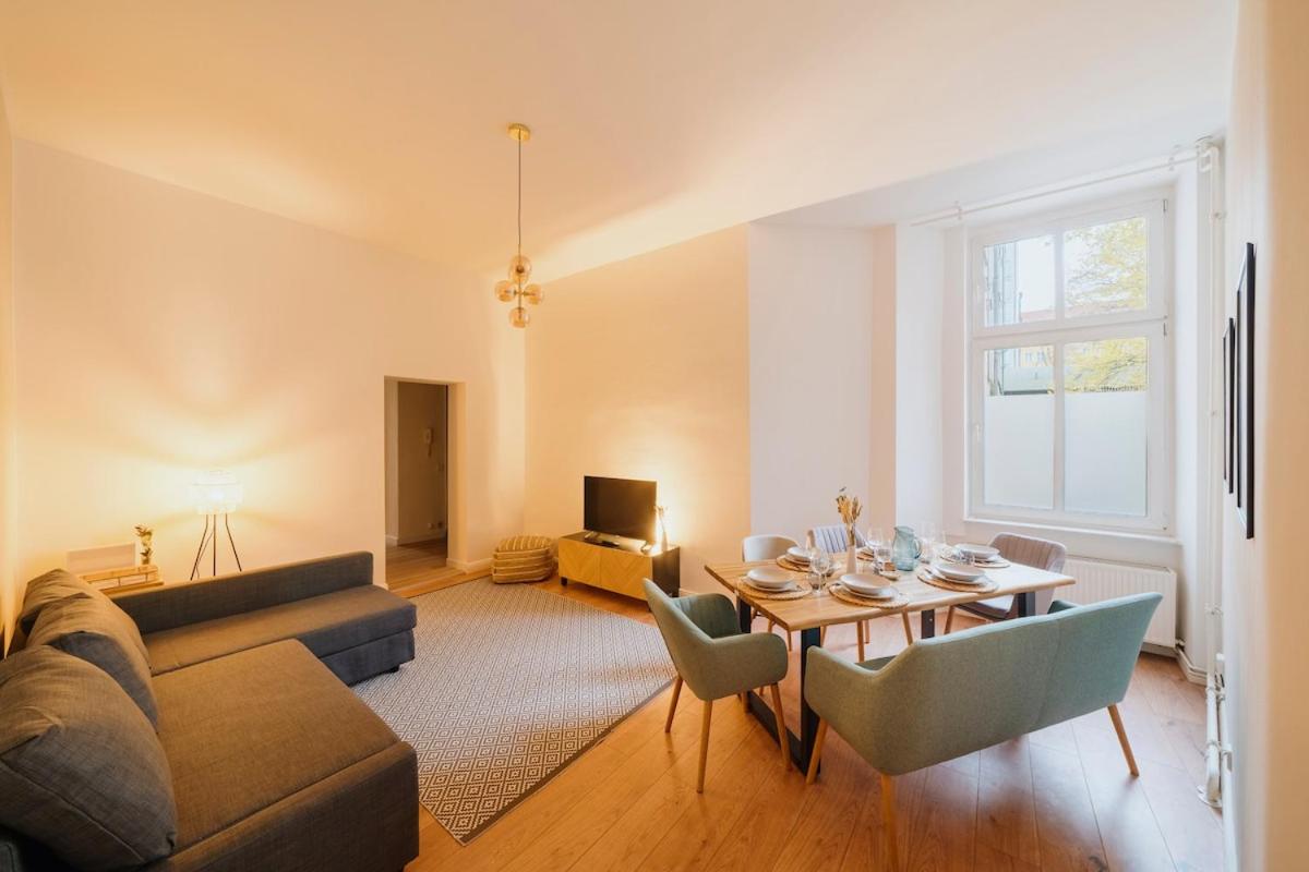 Spacious 2-Bedroom in the Heart of Friedrichshain