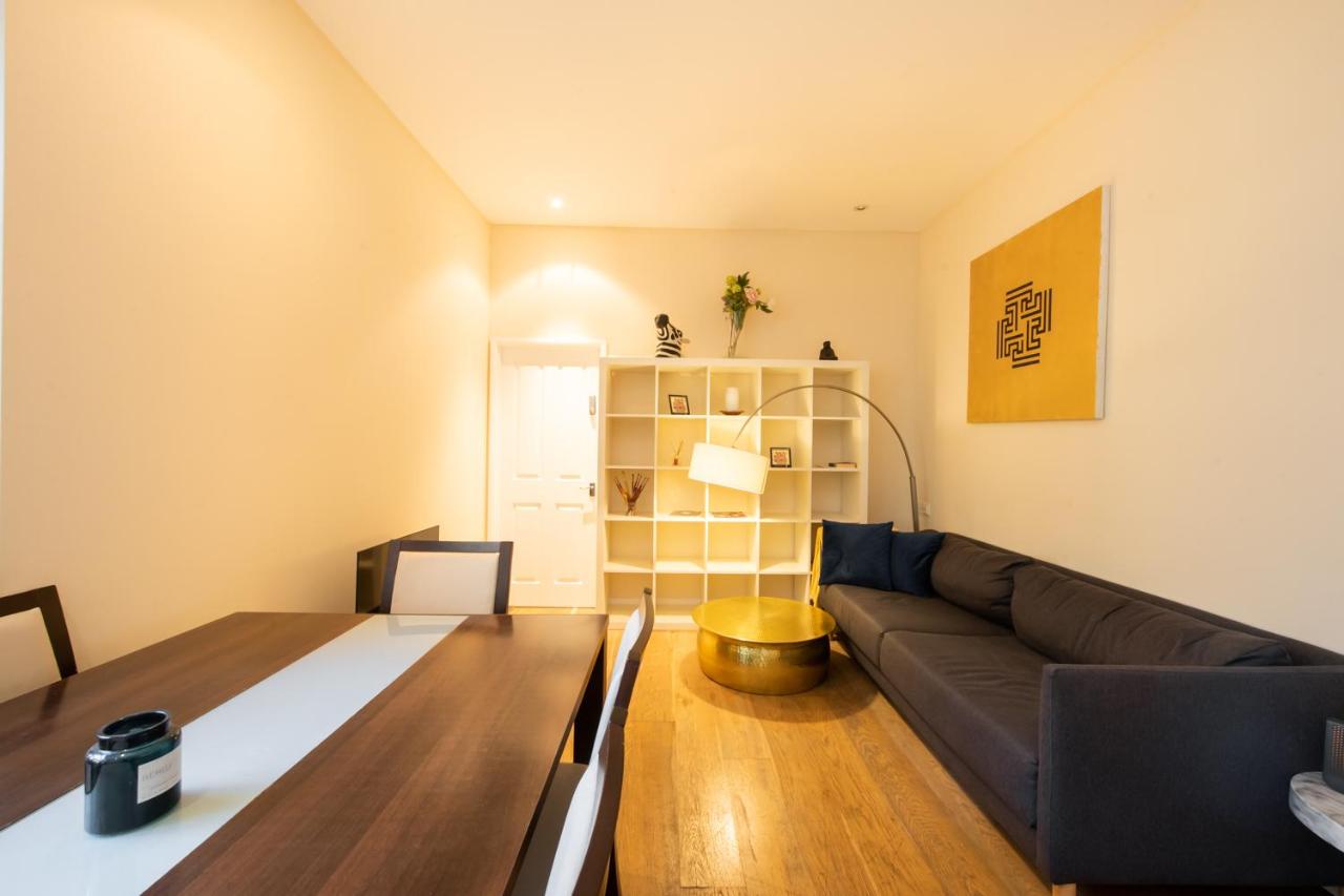 Stunning 3 Bedroom Flat in Mayfair - 4