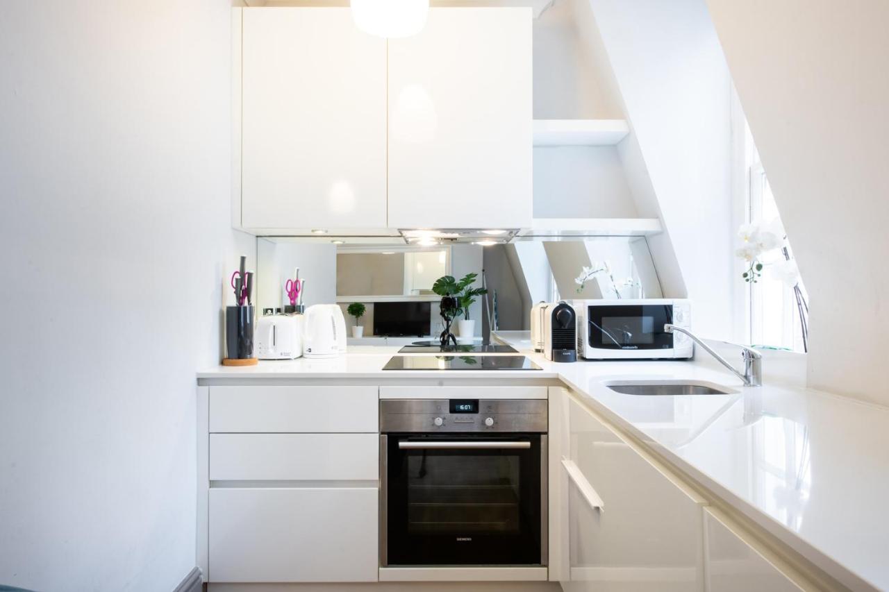 Stylish 2 Bedroom Flat in Fitzrovia - 3