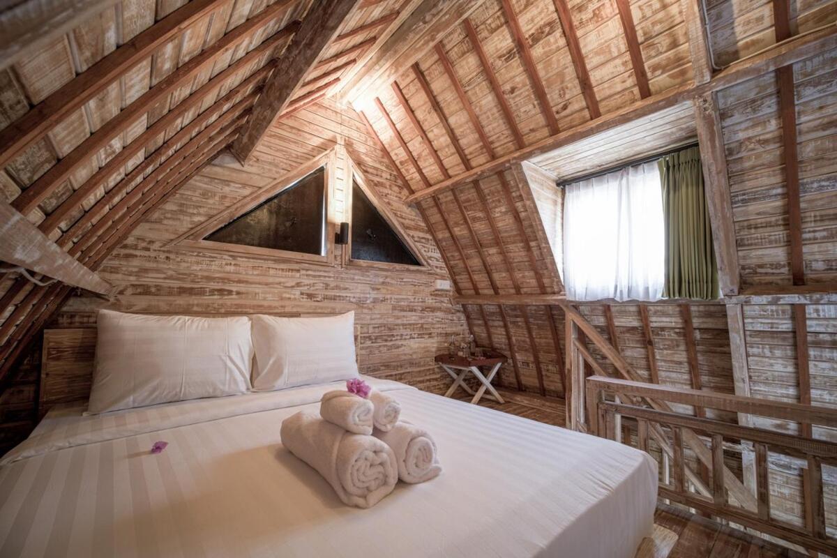 Lumbung Style Studio with Pool, 10 mins to the beach - 2